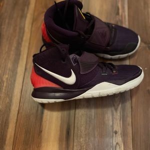 Nike Kyrie Irving youth sneaker